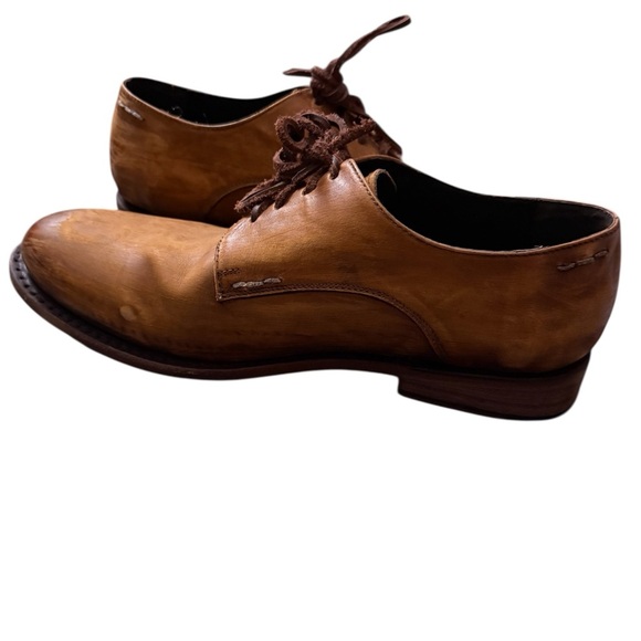 Classic Tan Leather Men's Shoe - Picture 6 of 8